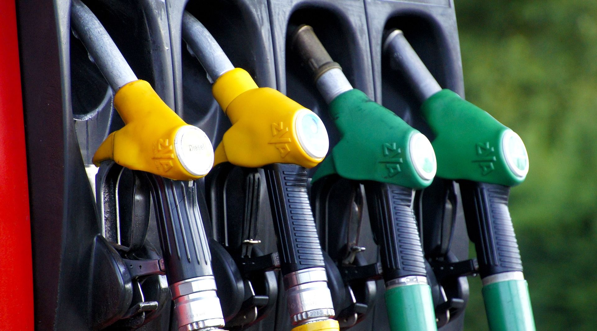 Cijene goriva ponovno pale, dizel pojfitinio više od benzina