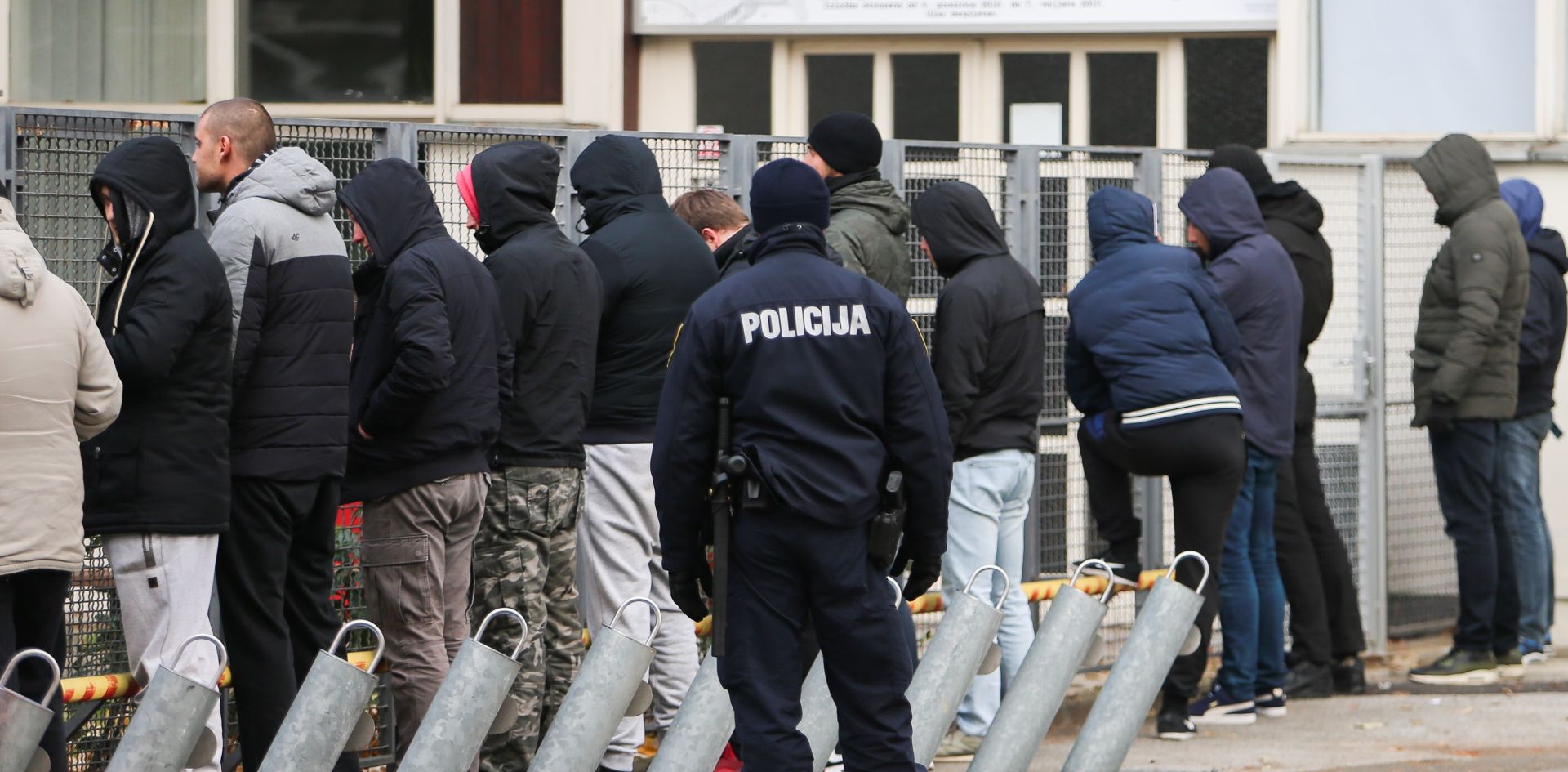 Policija lovila huligane po Zagrebu