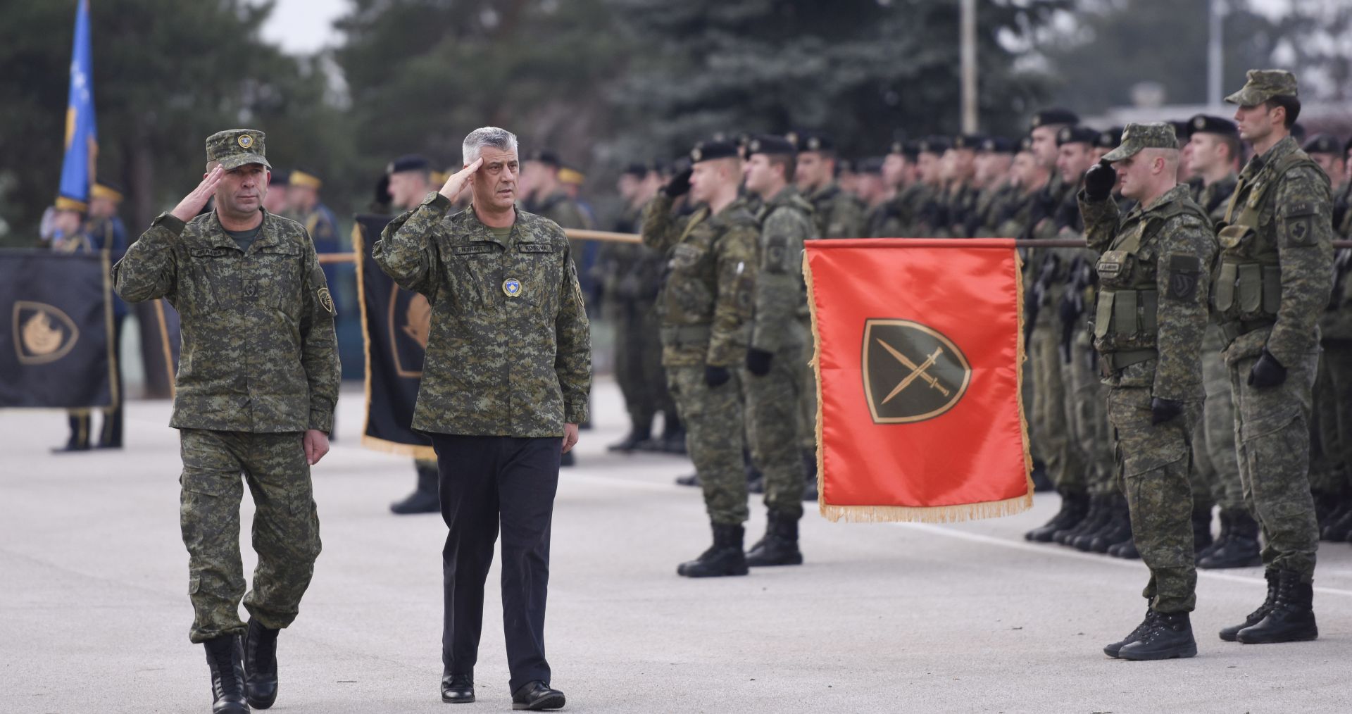 epa07228847 President of the Republic of Kosovo Hashim Thaci (C) inspects Members of the Kosovo Security Force (KSF) in Pristina, Kosovo, 13 December 2018. The 120 seat parliament of the Republic of Kosovo is expected to vote for the laws to transform the Security Forces into an official army during the plenary session on 14 December. Parliament in Kosovo, which relies on NATO troops for its protection, voted on 18 October 2018 to set up a 5,000-strong national army though its Serb minority said the move was illegal.  EPA/STRINGER