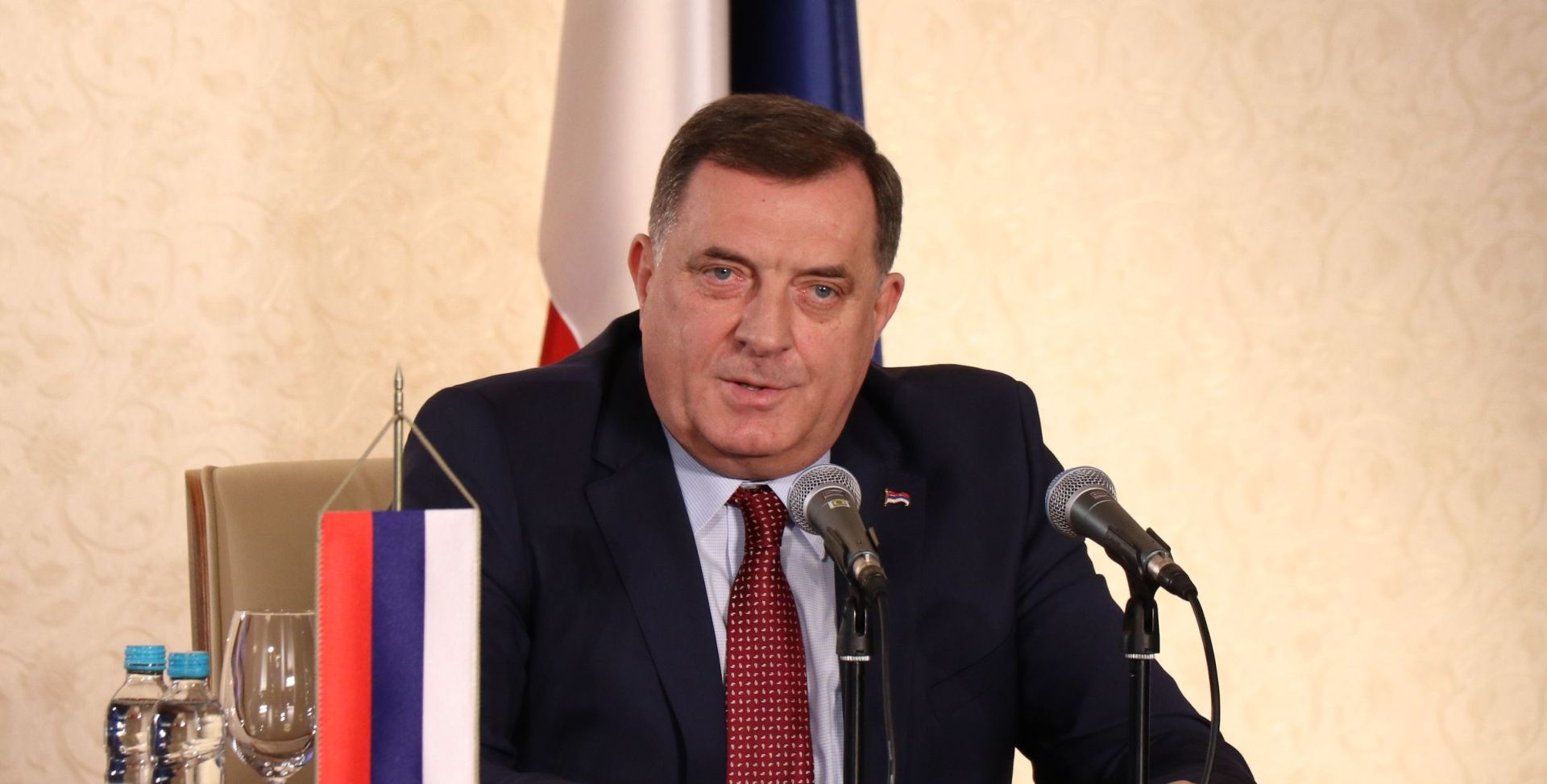 DODIK “Srbi ne bi priznali Inzkovu odluku o smjeni”