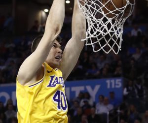 epa07295112 Los Angeles Lakers center Ivica Zubac of Croatia dunks the ball against the Oklahoma City Thunder in the second half of the NBA basketball game between the Los Angeles Lakers and the Oklahoma City Thunder Basketball at Chesapeake Energy Arena in Oklahoma City, Oklahoma, USA, 17 January 2019.  EPA/LARRY W. SMITH SHUTTERSTOCK OUT