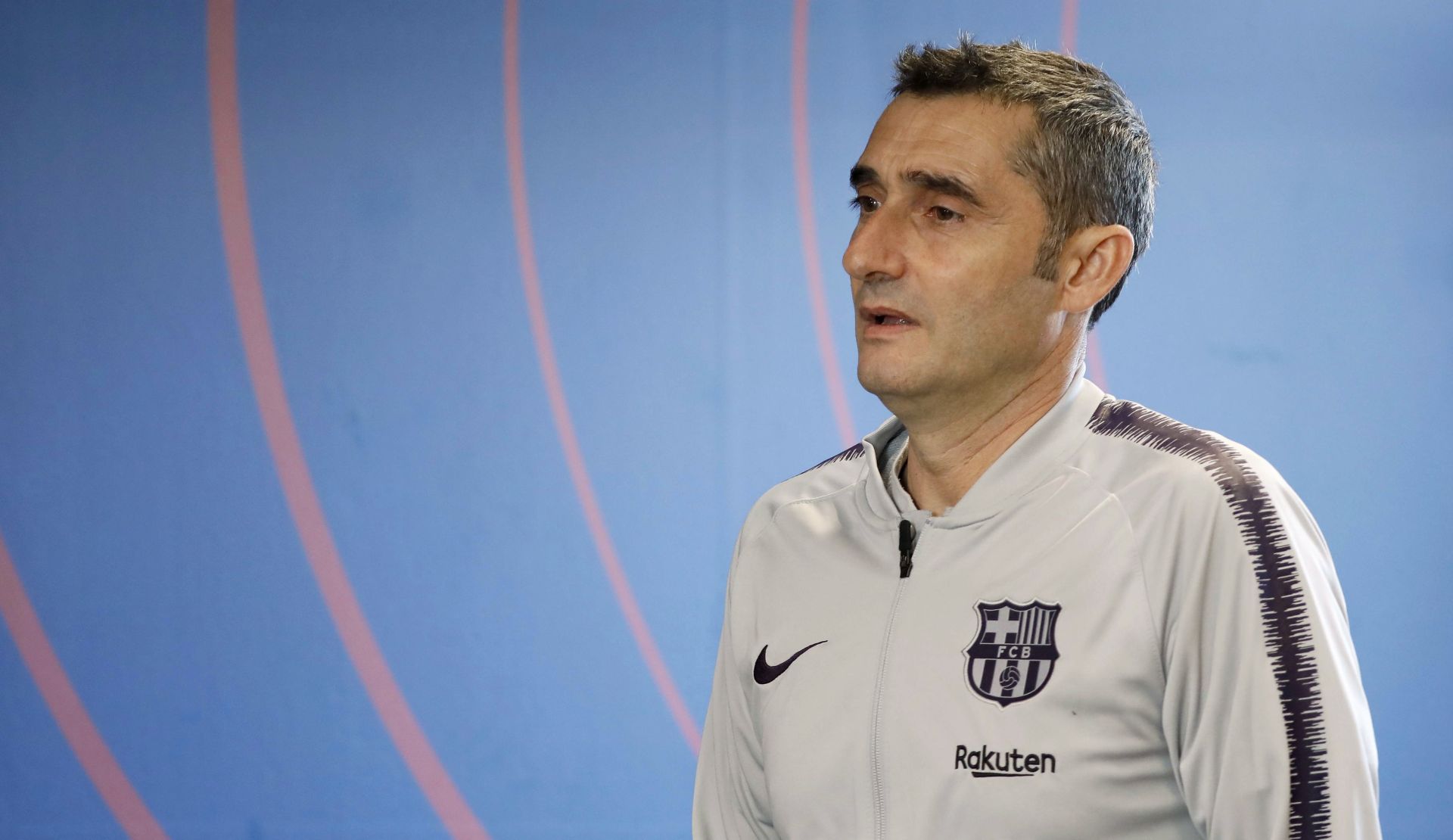 epa07321488 Barcelona's FC head coach, Ernesto Valverde, addresses a press conference after the team's training session at Joan Gamper sports city in Barcelona, Spain, 26 January 2019. Barcelona FC faces Girona, 27 January 2019, in a Primera Division Liga match.  EPA/Andreu Dalmau