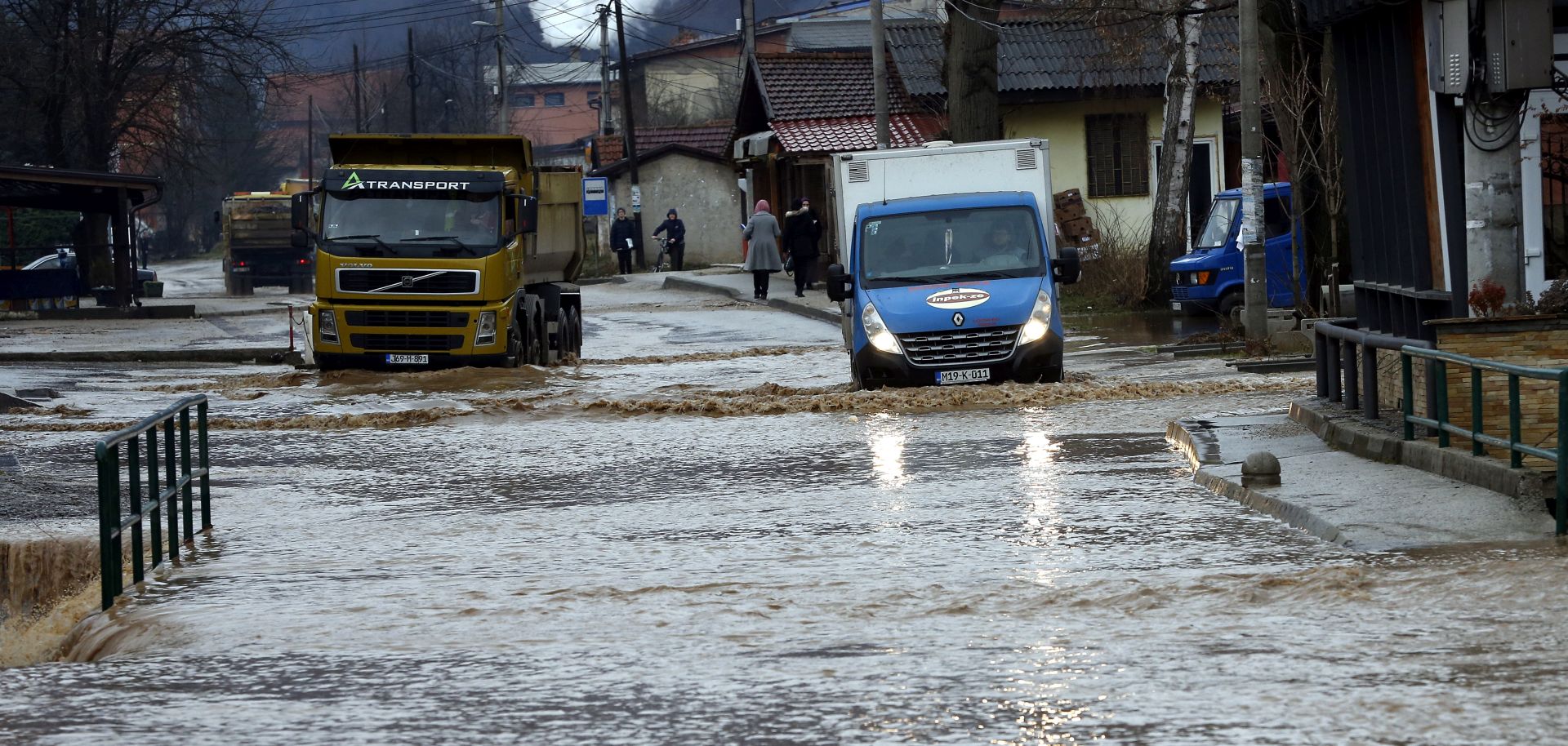 epa07342890 Floodwater flows in the village of Nemila, near Zenica town in Central Bosnia, Bosnia and Herzegovina, 04 February 2019. The region was hit by heavy rains, causing flooding in several areas.  EPA/FEHIM DEMIR