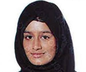 epa07369268 (FILE) - A handout photo made available by the London Metropolitan Police Service(MPS) on 20 February 2015 showing Shamima Begum one of three schoolgirls at Gatwick Airport, southern England, 17 February 2015 who have been reported missing and are believed to be making their way to Syria. Media reports on 14 February 2019 state that Shamima Begum, aged 19 who is in a refugee camp in Syria wants to return to Britain with her baby, her other two children both have died in the conflict. Shamima Begum said that one of her two school friends was killed in a bombing and the other's whereabouts is not known.  EPA/LONDON METROPLITAN POLICE / HANDOUT  HANDOUT EDITORIAL USE ONLY/NO SALES *** Local Caption *** 51809500