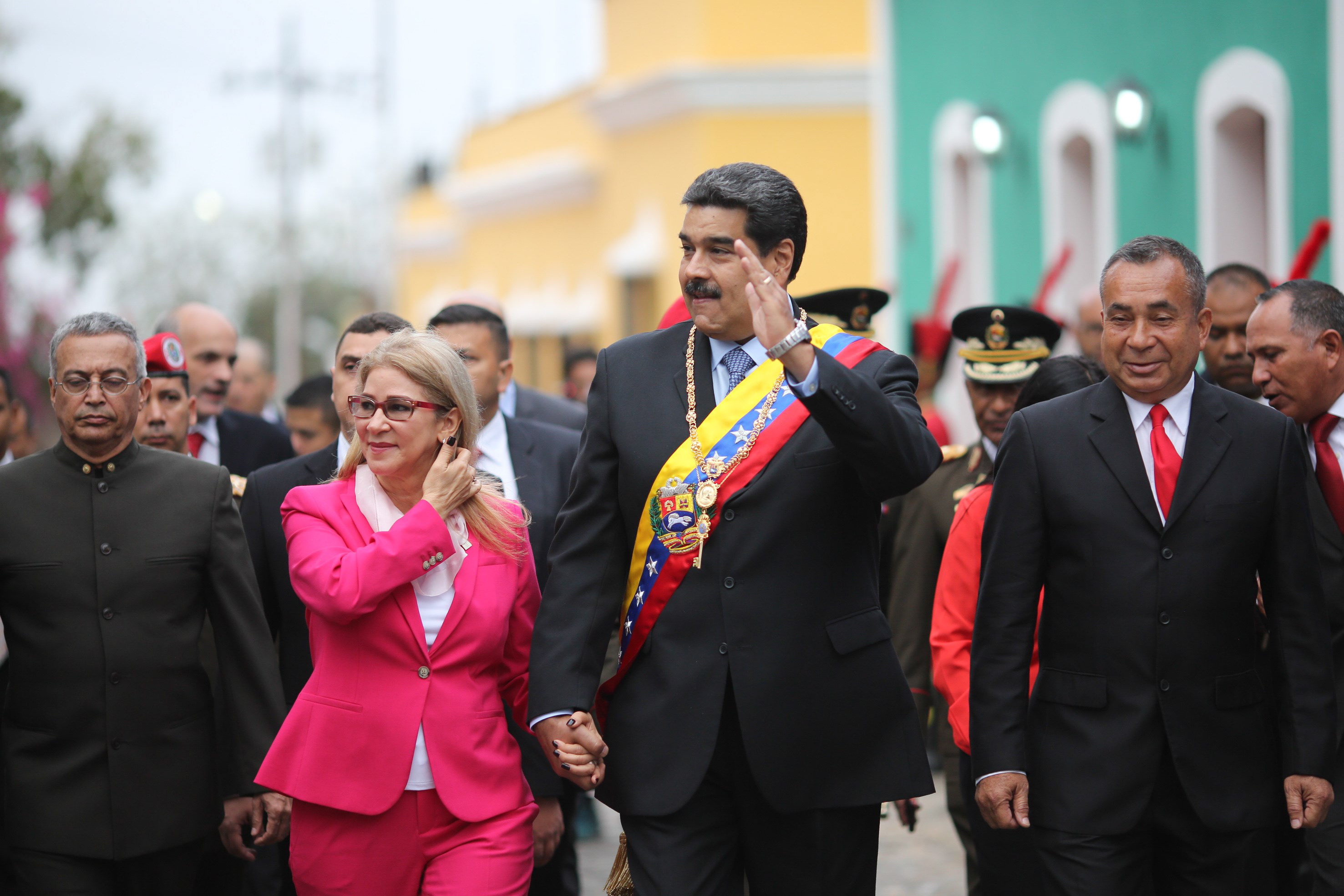 epa07372901 A handout photo made available by the Miraflores press office, shows the president of Venezuela, Nicolas Maduro (C), during the commemorative events of the Angostura Discourse Bicentennial, in Ciudad Bolivar, Venezuela, 15 February 2019. The commemorations are for the speech delivered by hero of independence Simon Bolivar on 15 February 1819, the day that the Angostura Congress was installed, within the framework of the independence wars of Venezuela and New Granada.  EPA/MIRAFLORES PRESS OFFICE HANDOUT  HANDOUT EDITORIAL USE ONLY/NO SALES