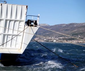 Split: Bura stvara probleme u pomorskom prometu 03.01.2019., Split - Bura na splitskom podrucju stvara probleme u pomorskom prometu. Photo: Ivo Cagalj/PIXSELL