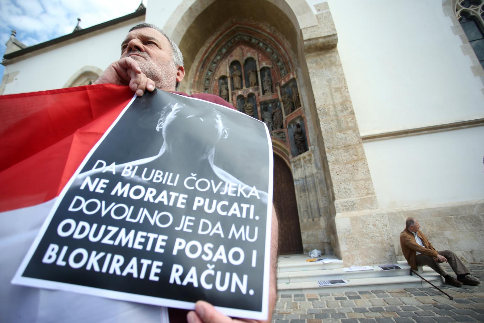 23.04.2015., Zagreb - Udruga Blokirani odrzala je prosvjed na Trgu svetog Marka. Photo: Sanjin Strukic/PIXSELL