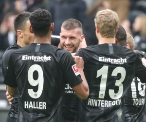 epa07408559 Frankfurt's Ante Rebic (facing) celebrates with team mates after scoring the opening goal during the German Bundesliga soccer match between Eintracht Frankfurt and TSG 1899 Hoffenheim in Frankfurt Main, Germany, 02 March 2019.  EPA/ARMANDO BABANI CONDITIONS - ATTENTION: The DFL regulations prohibit any use of photographs as image sequences and/or quasi-video