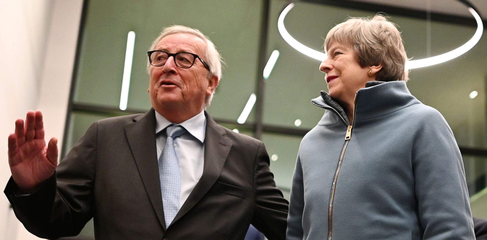 epa07429702 Jean-Claude Juncker, President of the European Commission, (L) welcomes British Prime Minister Theresa May (R) at the European Parliament in Strasbourg, France, 11 March 2019. May is facing a decisive week ahead with crucial votes on Brexit expected.  EPA/PATRICK SEEGER
