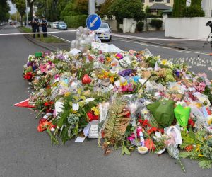 epa07443809 A makeshift memorial near the Al Noor Masjid on Deans Rd in Christchurch, New Zealand, 17 March 2019. A gunman killed 50 worshippers and injured 50 more at the Al Noor Masjid and Linwood Masjid on 15 March, 28-year-old Australian man, Brenton Tarrant, has appeared in court on 16 March and charged with murder.  EPA/MICK TSIKAS  AUSTRALIA AND NEW ZEALAND OUT