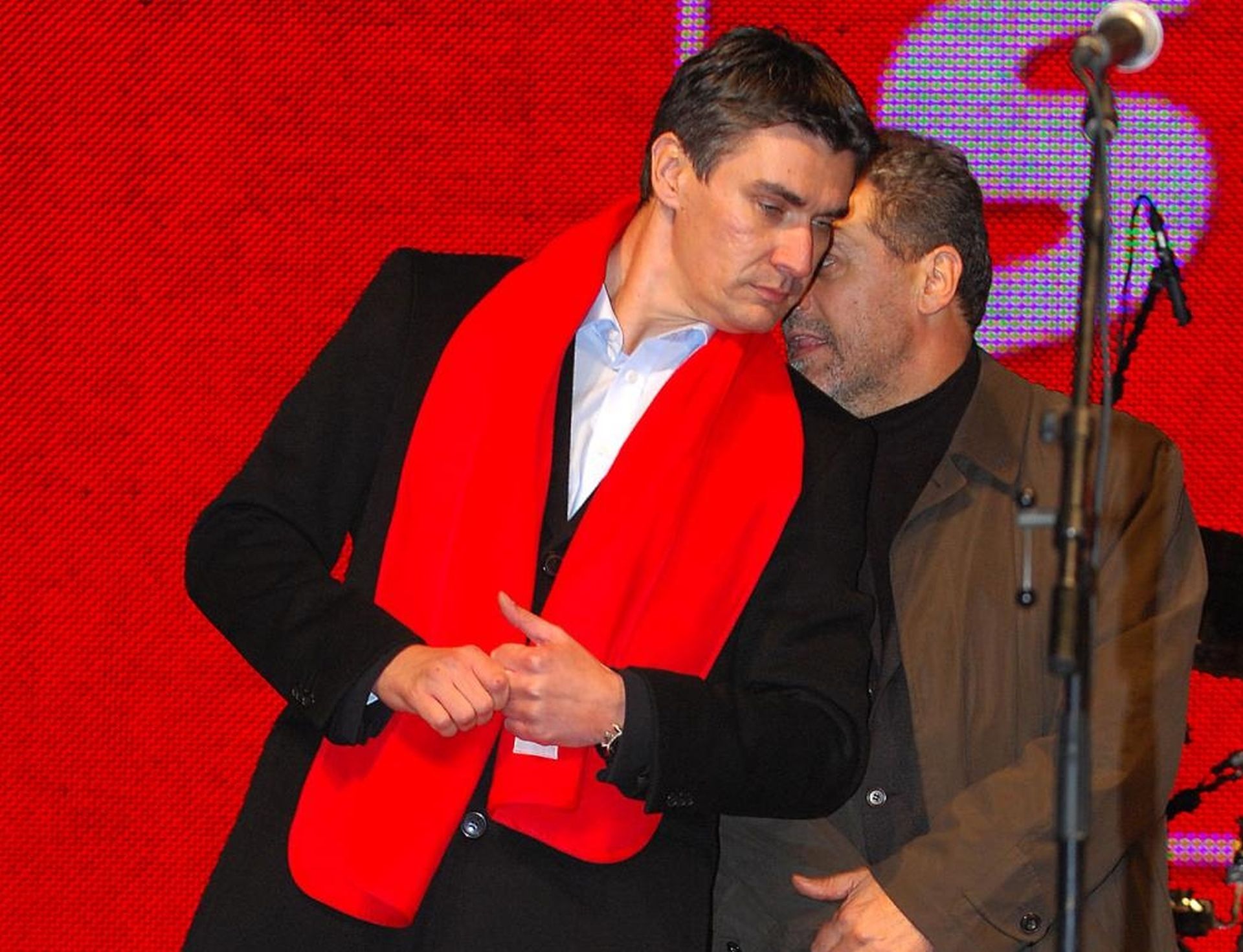22.11.2007., Zagreb - Zoran Milanovic i Milan Bandic na predizbornom skupu SDP-a na Trgu bana Jelacica tijekom parlamentarnih izbora 2007. 
Photo: Patrik Macek/PIXSELL