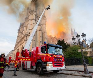 epa07509691 A handout photo made available by the Brigade de Sapeurs-Pompiers de Paris (BSPP) on 16 April 2019 shows French fire fighters in operation to extinguish a fire burning the roof of the Notre-Dame Cathedral in Paris, France, 15 April 2019. A fire started in the late afternoon in one of the most visited monuments of the French capital.  EPA/BENOIT MOSER / BSPP / HANDOUT  HANDOUT EDITORIAL USE ONLY/NO SALES