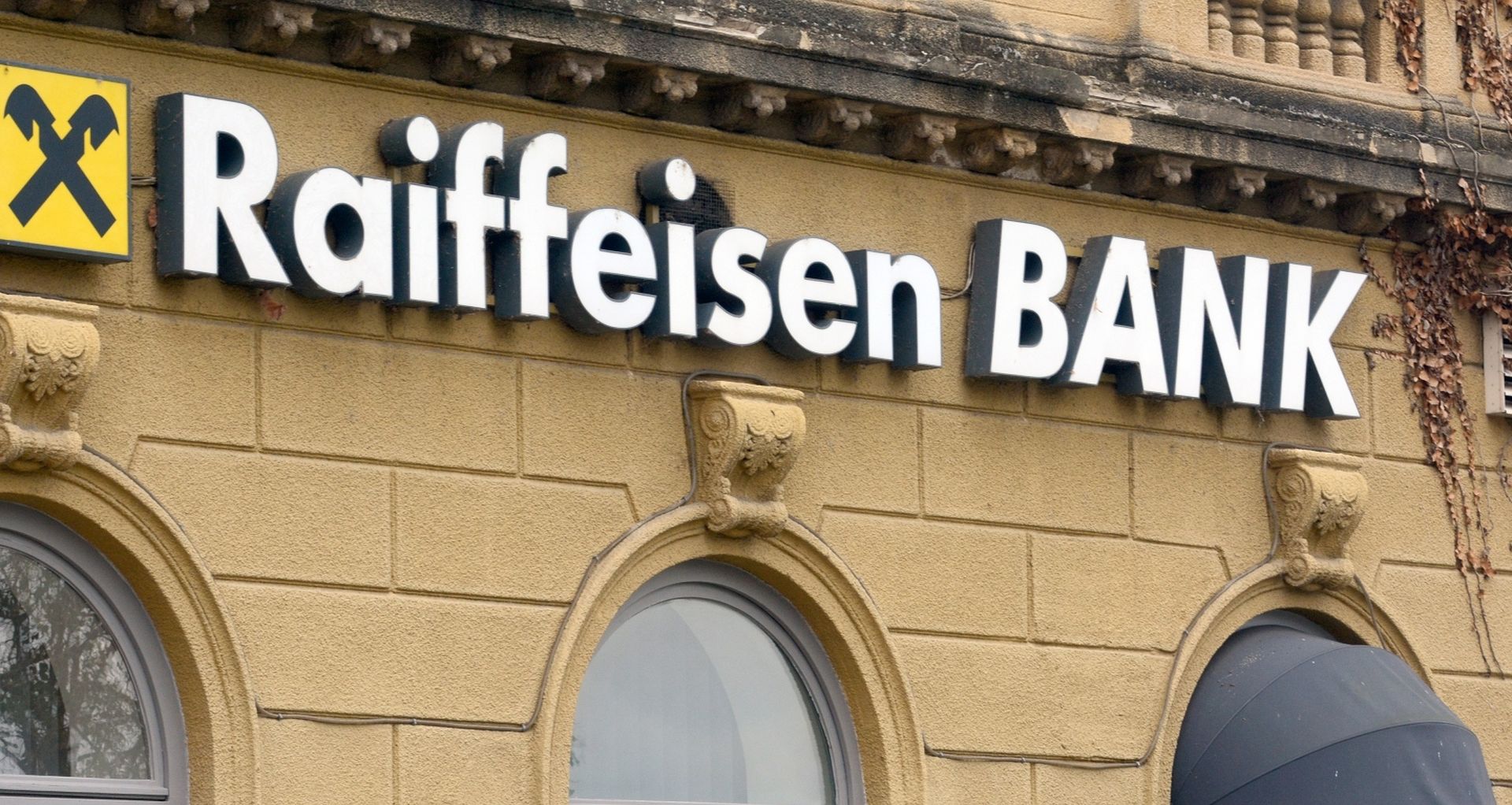Raiffeisen BANK 27.11.2018., Sisak - Raiffeisen BANK.  Photo: Nikola Cutuk/PIXSELL