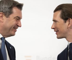 epa07543823 Austrian Chancellor Sebastian Kurz (R) talks to Bavarian Prime Minister Markus Soeder (L) after a meeting at the Chancellery in Vienna, Austria, 03 May 2019. The meeting of Kurz and Soeder will focus, among other things, on the support of the EPP's top candidate Manfred Weber and the bilateral relations between Austria and Bavaria.  EPA/CHRISTIAN BRUNA