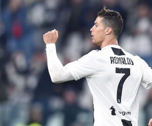 epa07545654 Juventus's Cristiano Ronaldo jubilates after scoring the goal (1-1) during the Italian Serie A soccer match Juventus FC vs Torino FC at the Allianz Stadium in Turin, Italy, 03 May 2019.  EPA/ALESSANDRO DI MARCO