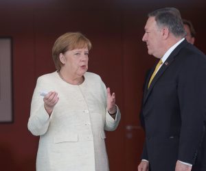 31 May 2019, Berlin: German Chancellor Angela Merkel (L), and US Secretary of State, Mike Pompeo attend a joint press conference at the Federal Chancellery. Photo: Wolfgang Kumm/dpa