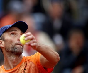epa07612819 Ivo Karlovic of Croatia plays Jordan Thompson of Australia during their men’s second round match during the French Open tennis tournament at Roland Garros in Paris, France, 30 May 2019.  EPA/YOAN VALAT