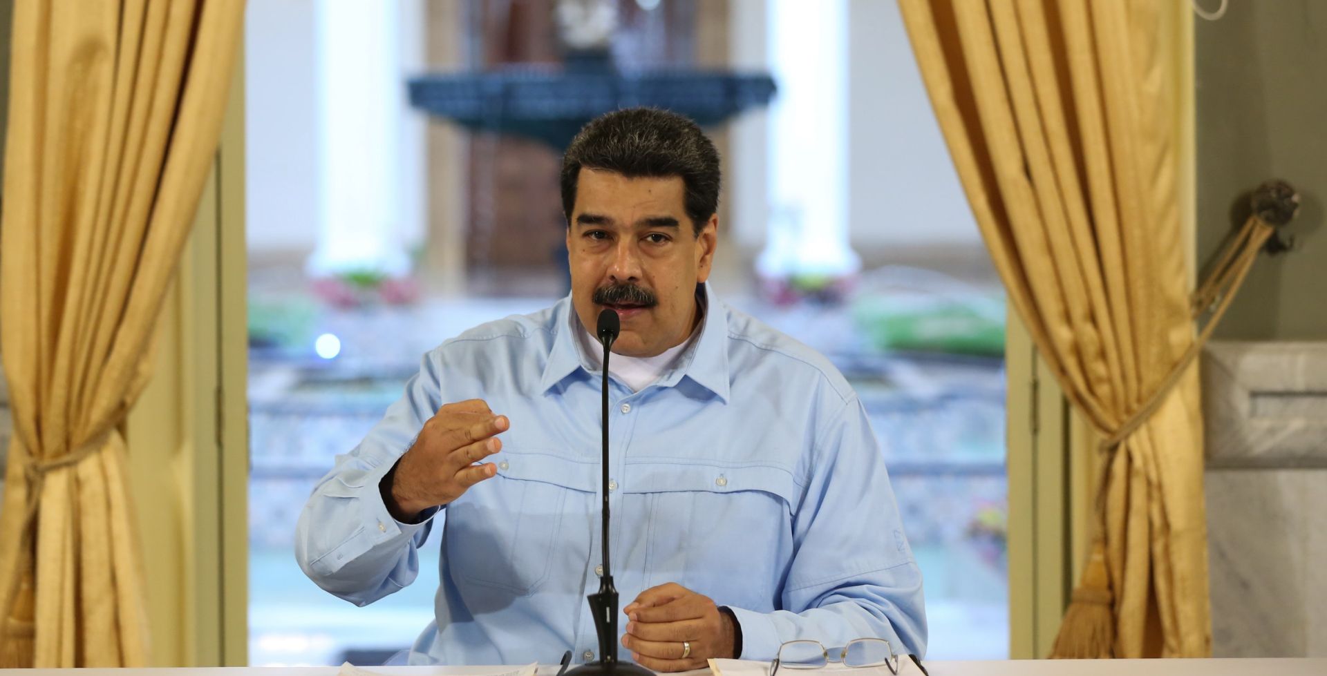 epa07616636 A handout photo made available by Miraflores' Press Office shows Venezuelan President Nicolas Maduro as he speaks during a mandatory radio and TV broadcast in Caracas, Venezuela, 31 May 2019.  EPA/MIRAFLORES PRESS OFFICE/JHONN ZERPA HANDOUT  HANDOUT EDITORIAL USE ONLY/NO SALES