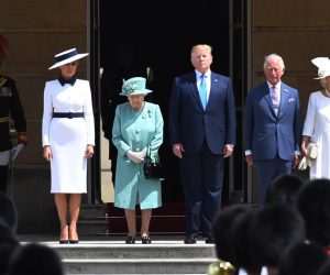 epa07622330 US President Donald J. Trump (C) and his wife Melania Trump (L) are welcomed by Britain's Queen Elizabeth II (2-L), Prince Charles (2-R), The Prince of Wales and Camilla (R), The Duchess of Cornwall during the Ceremonial Welcome at Buckingham Palace in London, Britain, 03 June 2019. US President Trump and his wife are on a three-day state visit to United Kingdom.  EPA/STR