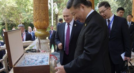 Putin Xiju za 66. rođendan poklonio sladoled