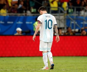 epa07651127 Argentinian Lionel Messi reacts during the Copa America 2019 Group B soccer match between Argentina and Colombia at Arena Fonte Nova Stadium in Salvador, Brazil, 15 June 2019.  EPA/Mauricio Duenas Castaneda