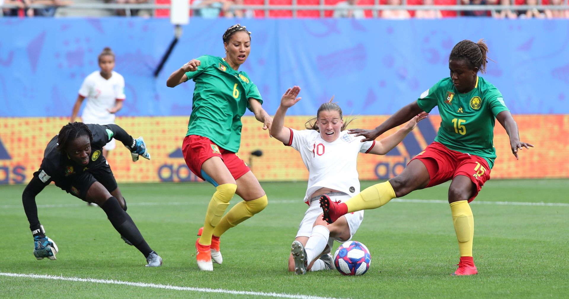 epa07668819 Fran Kirby (2nd-R) of England in action against Ysis Sonkeng (R), Estelle Johnson (2nd-L) and goalkeeper Annette Ngo Ndom (L) of Cameroon during the round of 16 match between England and Cameroon at the FIFA Women's World Cup 2019 in Valenciennes, France, 23 June 2019.  EPA/TOLGA BOZOGLU