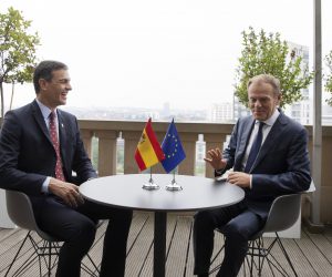 epa07684102 Spanish Prime Minister Pedro Sanchez (L) meets with European Council President Donald Tusk on the sidelines of a Special European Council in Brussels, Belgium, 30 June 2019. Heads of states or governments from EU member states meet to continue discussions on the possible candidates for the heads of EU institutions, namely European Council President, President of the European Commission, High Representative of the Union for Foreign Affairs and Security Policy (Foreign Policy Chief), and President of the European Central Bank.  EPA/VIRGINIA MAYO / POOL