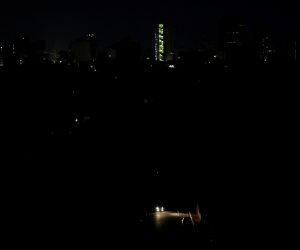 A general view of a neighborhood during a blackout in Maracaibo A general view of a neighborhood during a blackout in Maracaibo, Venezuela, April 12, 2019. REUTERS/Ueslei Marcelino UESLEI MARCELINO