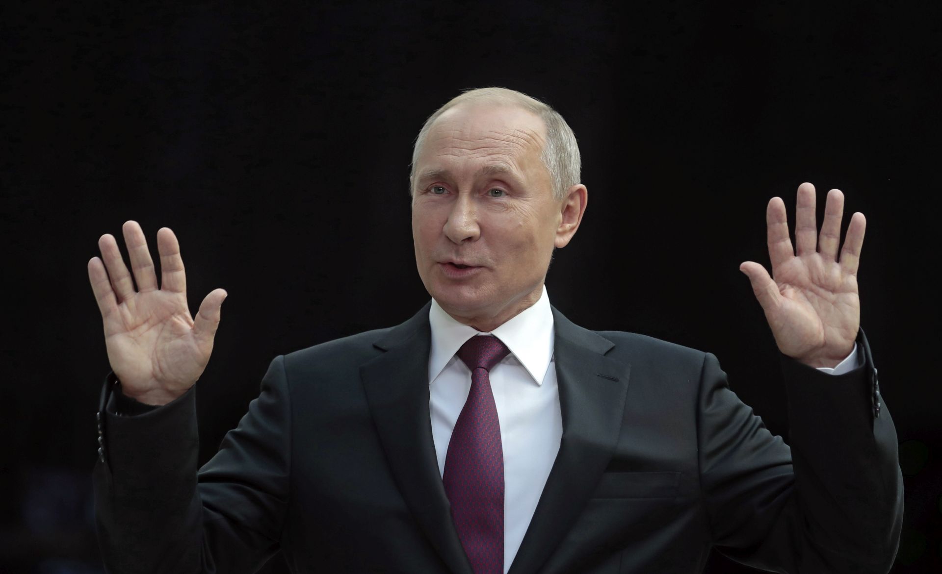 epa07660519 Russian President Vladimir Putin gestures, as he speaks with journalists after his annual live broadcast call-in show in Moscow, Russia, 20 June 2019. During the broadcast President Vladimir Putin directly answered questions from Russia's citizens.  EPA/SERGEI CHIRIKOV