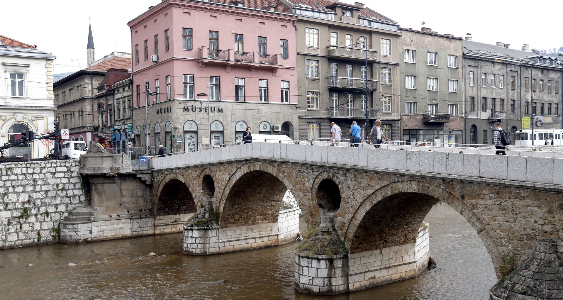 epa07679521 The Latin Bridge in Sarajevo, Bosnia and Herzegovina, 28 June 2019 where on 28 June 1914, Bosnian Serb Gavrilo Princip killed the Austrian Archduke Franz Ferdinand, the successor of the Austro-Hungarian throne, and his wife Sophie, the Duchess of Hohenberg. It is believed that the assassination initiated the proclamation of the war of Austro-Hungary against Serbia and the beginning of the First World War. In Versailles, 28 June 1919, the Treaty of Versailles was signed, for the end of the First World War. During the First World War according to official statistics, cost more than 37 million military and civilian victims in the period from 1914 to 1918.  EPA/FEHIM DEMIR