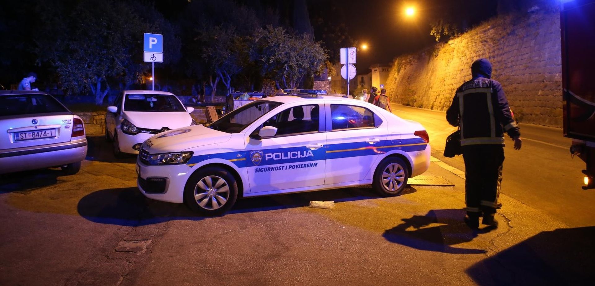 26.06.2019., Split - Oko 20 sati nepoznati muskarac nozem je ozlijedio 53-godisnjaka na Kruscevica gumnu. Photo: Ivo Cagalj/PIXSELL