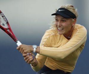 epa07752833 Donna Vekic of Croatia in action against Victoria Azarenka of Belarus during the Silicon Valley Classic tennis tournament at San Jose State University in San Jose, California, USA, 01 August 2019.  EPA/JOHN G. MABANGLO