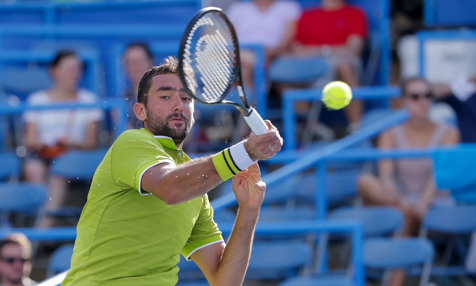 epa07754180 Marin Cilic of Croatia in action against Daniil Medvedev of Russia during a quarterfinal round match in the Citi Open tennis tournament at the Rock Creek Park Tennis Center in Washington, DC, USA, 02 August 2019.  EPA/ERIK S. LESSER