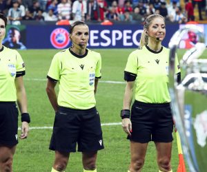 epa07773756 French referee Stephanie Frappart (C) and her assistants before the UEFA Super Cup soccer match between Liverpool FC and Chelsea FC in Istanbul, Turkey, 14 August 2019.  EPA/TOLGA BOZOGLU