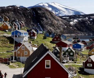 epa07775907 (FILE) - Houses in the village of Upernavik in western Greenland, 11 July 2015 (reissued 16 August 2019). According to news reports, US President Donald J. Trump has 'repeatedly' asked aides about their views on the US buying Greenland.  EPA/LINDA KASTRUP  DENMARK OUT