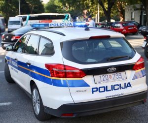 22.08.2019., Split - Zbog kvara autobusa na izlazu iz gradske luke nastale su velike guzve. Nakon preusmjeravanja prometa malo poslije 8 sati promet se polako normalizirao. Photo: Ivo Cagalj/PIXSELL