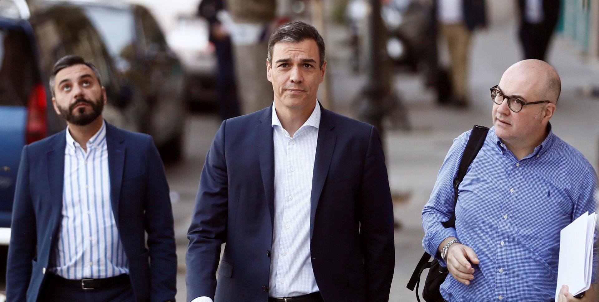 epa07758737 Actintg Spanish Prime Minister, Pedro Sanchez (C), arrives to meet representatives from the tertiary sector, the educative community and the rural depopulated territories in Madrid, Spain, 06 August 2019. Sanchez meets civic groups in an attempt to achieve support to form Government, after the second vote for an investiture at Parliament failed on 25 July 2019. Spain will be holding elections on 10 November 2019 if Sanchez fails to obtain enough support for a new investiture in September.  EPA/MARISCAL
