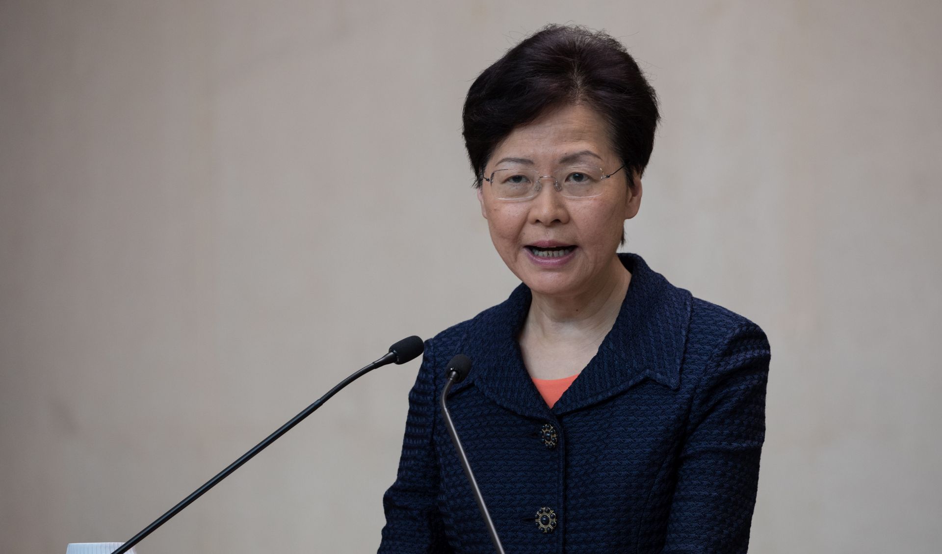 epa07781589 Hong Kong Chief Executive Carrie Lam Cheng Yuet-ngor speaks during a media briefing before the weekly executive council meeting in Hong Kong, China, 20 August 2019. Lam said her administration would immediately work on setting up a means of finding a solution to the civil unrest triggered by her massively unpopular extradition bill.  EPA/JEROME FAVRE