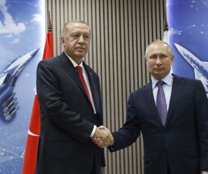 epa07797282 Russian President Vladimir Putin (R) and Turkish President Recep Tayyip Erdogan (L) shake hands during their meeting on the sidelines of the MAKS-2019 International Aviation and Space Salon in Zhukovsky outside Moscow, Russia, 27 August 2019. Turkish President is on a short working visit in Russia.  EPA/MAXIM SHIPENKOV / POOL