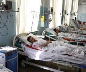 epa07814021 People, who were injured in a truck bomb blast, which targeted Green Village compound, receive medical treatment at a hospital in Kabul, Afghanistan, 03 September 2019. At least 16 people were killed and 119 others were wounded in a truck bomb attack in the east of Kabul, at a residential area for foreign nationals a spokesman for the Ministry of Interior, Nusrat Rahimi, said.  EPA/HEDAYATULLAH AMID