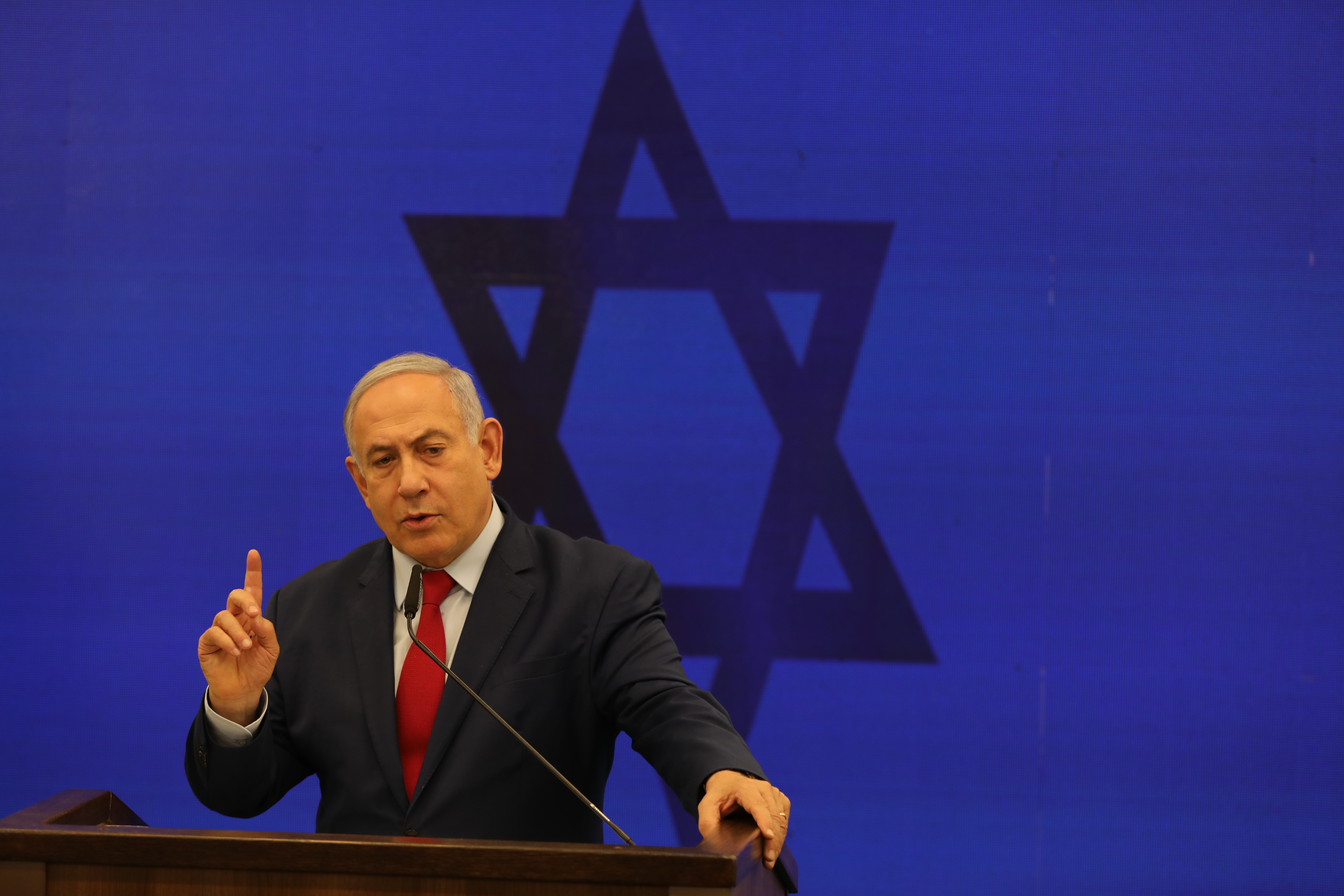 epa07832863 Israeli Prime Minister Benjamin Netanyahu delivers a statement in Ramat Gan near Tel Aviv, Israel, 10 September 2019. Netanyahu has stated its intention to annex and contain Israeli sovereignty over the Jordan Valley in coordination with the US administration immediately after the elections. Israeli legislative election will be held on 17 September.  EPA/ABIR SULTAN