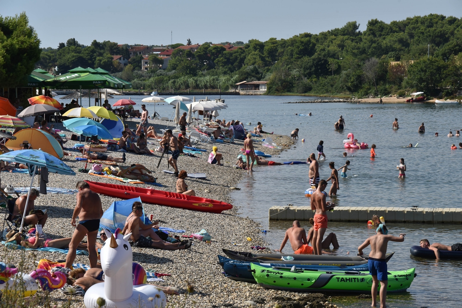 31.07.2019., Premantura - Sve plaze pune su kupaca. Photo: Dusko Marusic/PIXSELL