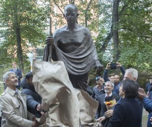 epa07856605 Subrahmanyam Jaishankar (L) Minister for Foreing Affairs of India and Finland Foreing Minister Pekka Haavisto (4-R) attend the unveiling ceremony of the statue of Mahatma Gandhi, in Helsinki Finland, 20 September 2019. Minister Jaishankar is on an official visit to Finland.  EPA/MAURI RATILAINEN
