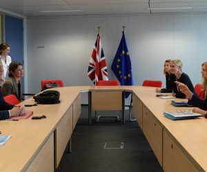 epa07873666 Britain's Brexit Secretary Stephen Barclay (L) attends a meeting with European Union's chief Brexit negotiator Michel Barnier (R), in Brussels, Belgium, 27 September 2019.  EPA/JOHANNA GERON / POOL