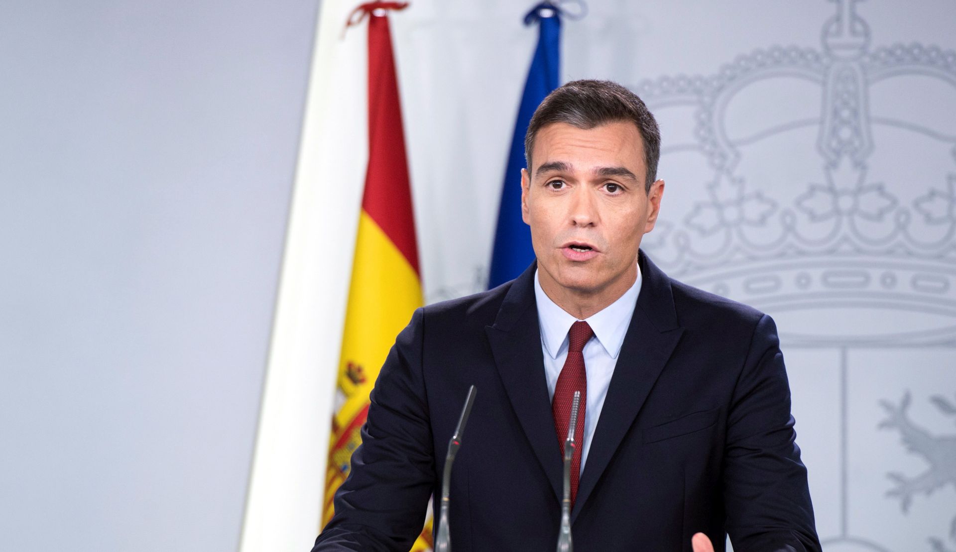 epa07945675 Spanish acting Prime Minister Pedro Sanchez attends a press conference after the exhumation of late dictator Francisco Franco from Valle de los Caidos memorial, at Moncloa Palace in Madrid, Spain, 24 October 2019. Spanish dictator Francisco Franco was exhumed on 24 October 2019, a year after the Government started the administrative procedures to remove Franco's remains from the El Valle de los Caidos memorial. Franco’s remains are taken to Mingorrubio cemetery following Supreme Court orders. Franco has been buried at the El Valle de los Caidos memorial since his death in 1975.  EPA/Luca Piergiovanni