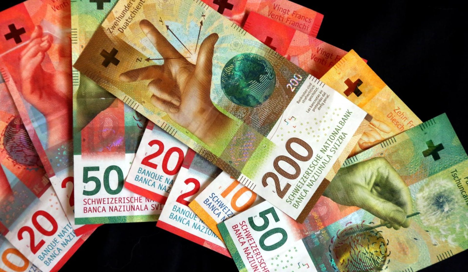 Tijekom 2018. godine Švicarska je pustila u opticaj nove papirnate novčanice švicarskog franka 14.01.2019., Sibenik - Od 2018. godine Svicarska je pustila u opticaj nove papirnate novcanice franka. Photo: Dusko Jaramaz/PIXSELL