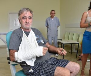 22.07.2019., Pula - Evelino Vale nalazi se u pulskoj bolnici nakon sto su mu huligani slomili tri rebra i ruku. Photo: Dusko Marusic/PIXSELL