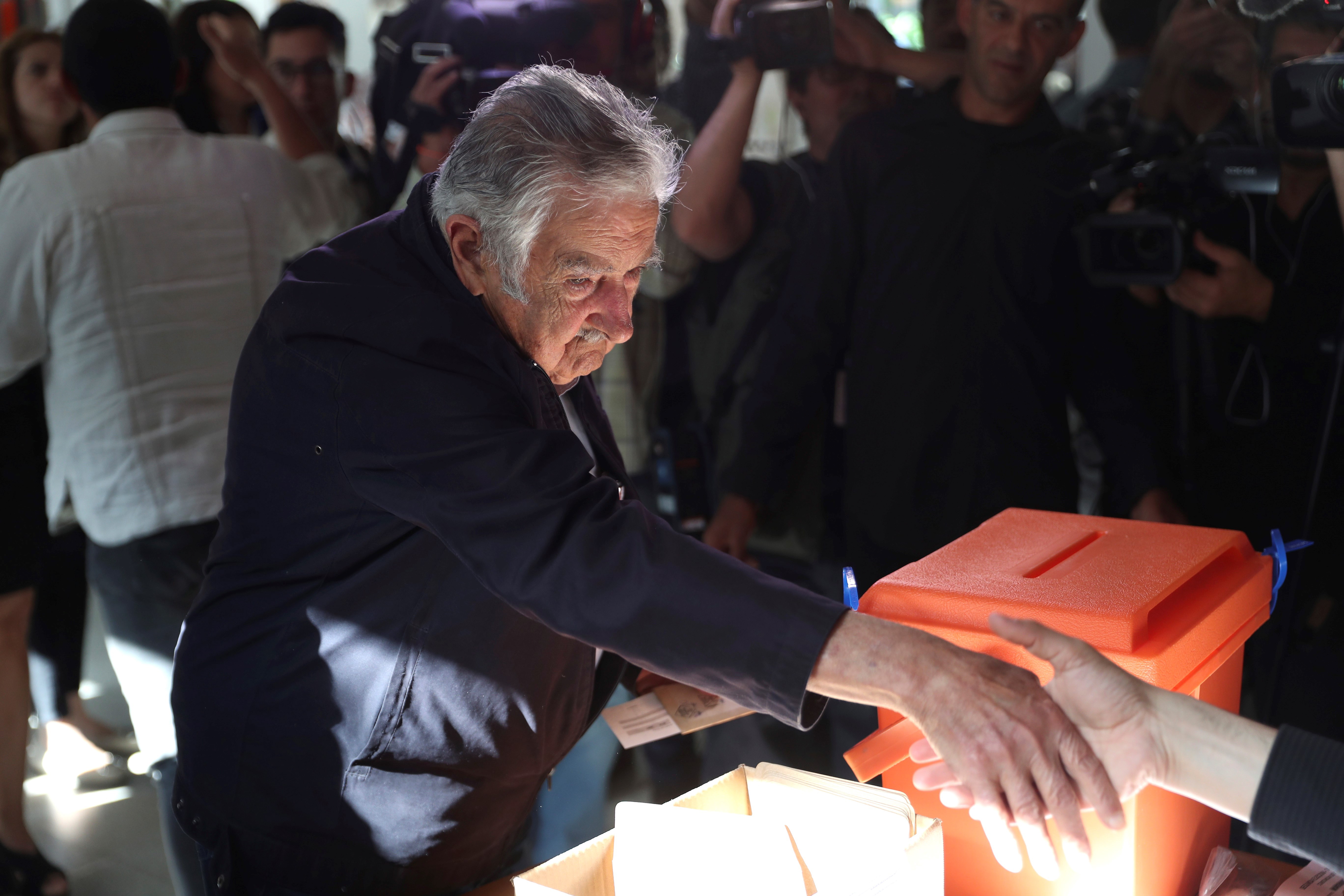 epa08021802 Uruguayan former president Jose Mujica casts his ballot at a polling station in Montevideo, Uruguay, 24 November 2019. Uruguay holds the second round of the presidential elections.  EPA/Federico Anfitti