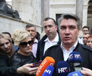 02.11.2019.,Split- Predsjednicki kandidat Zoran Milanovic danas boravi u Splitu.
Photo: Ivo Cagalj/PIXSELL