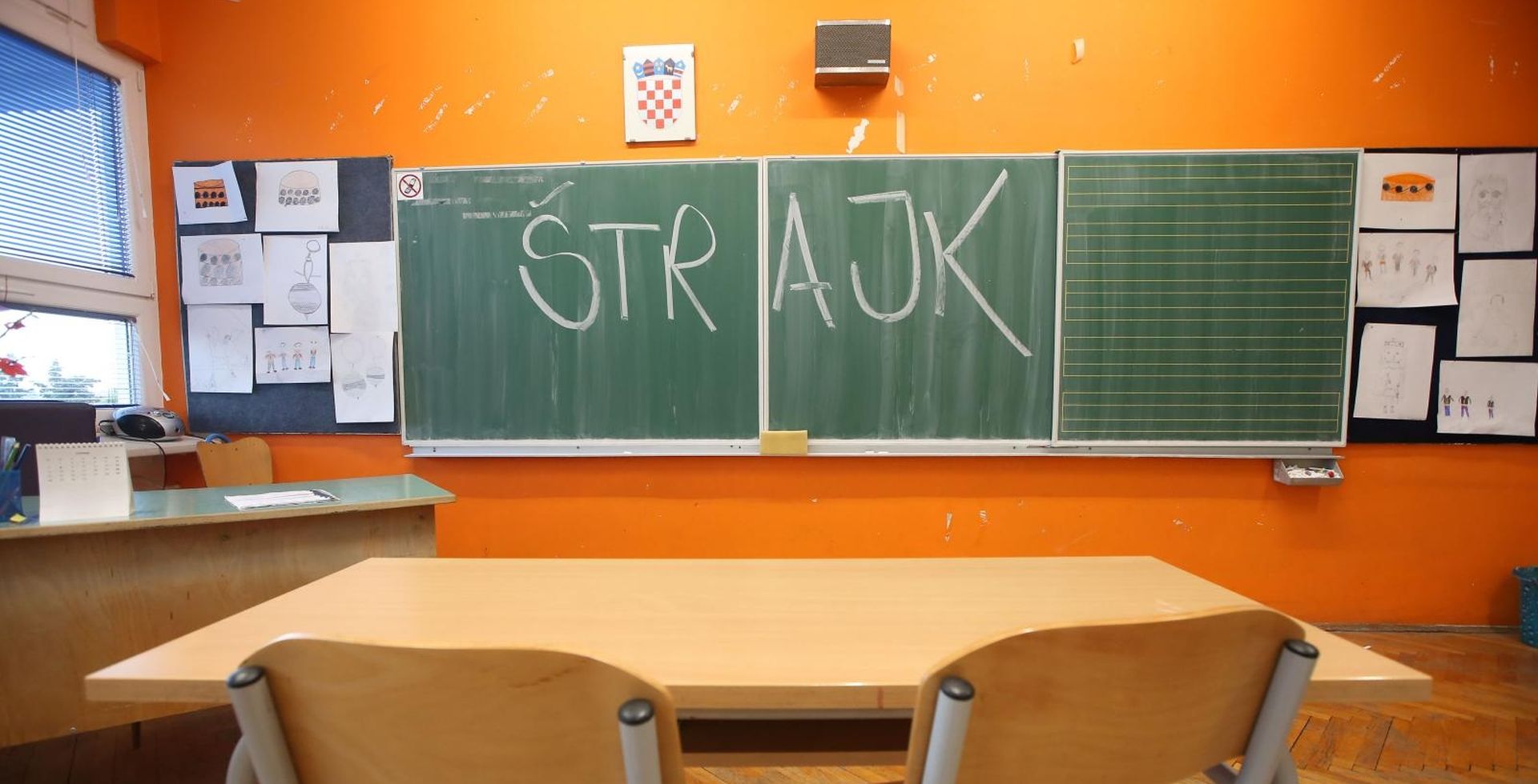 21.10.2019., Sibenik - Danas je strajk prosvjetnih djelatnika osnovnih i srednjih skola u cijeloj Hrvatskoj.
Photo: Dusko Jaramaz/PIXSELL